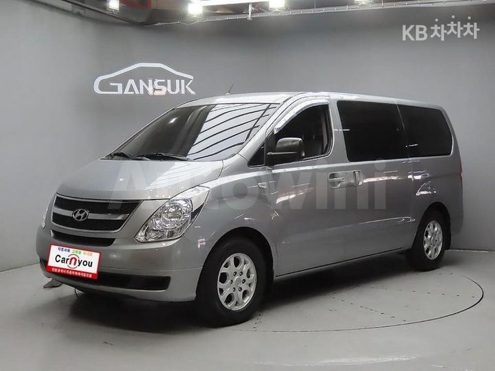 Hyundai Starex 2015 — 2