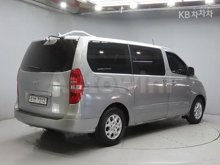 Hyundai Starex 2015 — 4