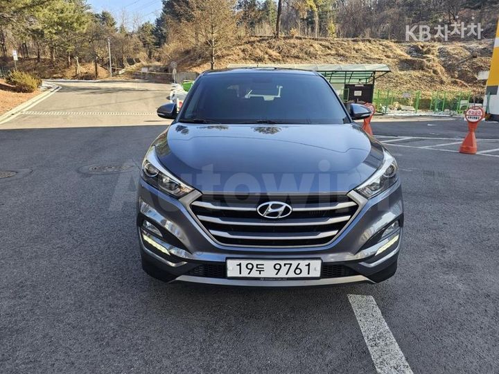 Hyundai Tucson 2016 — 2