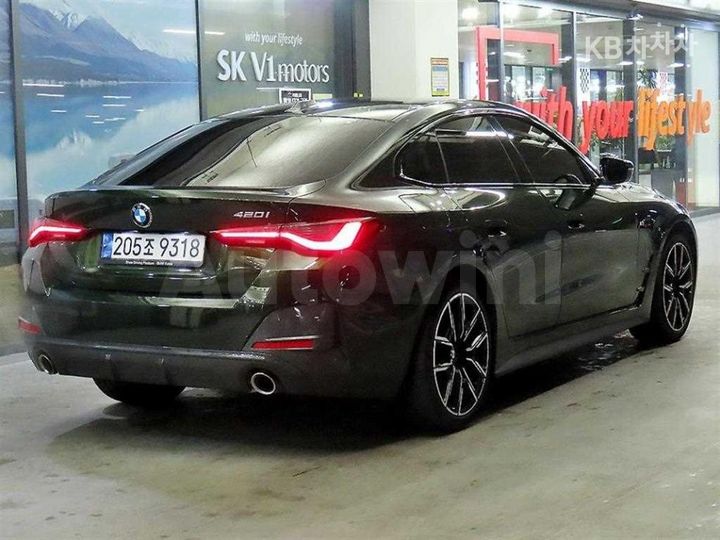 BMW 4 Series 2022 — 4
