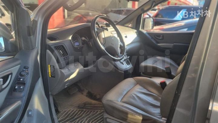 Hyundai Starex 2019 — 3