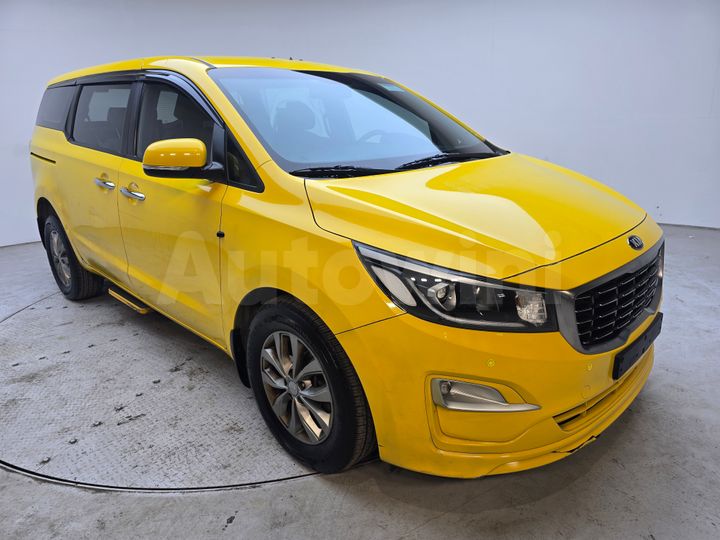 Kia Carnival 2019 — 3