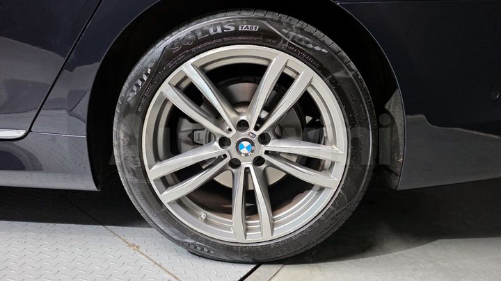 BMW 7 Series 2018 — 5