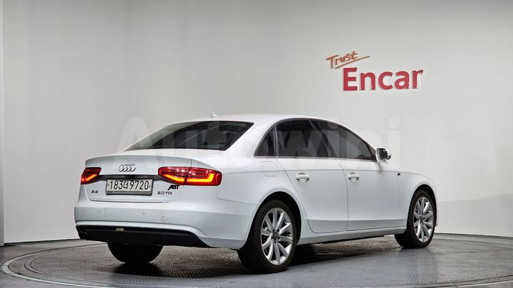Audi A4 2013 — 2