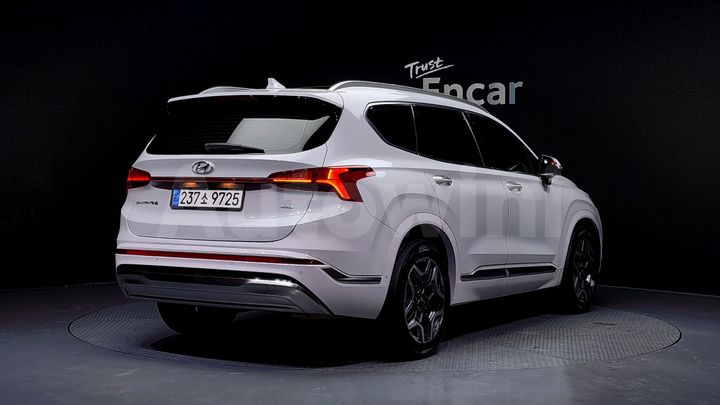 Hyundai SantaFe 2023 — 2