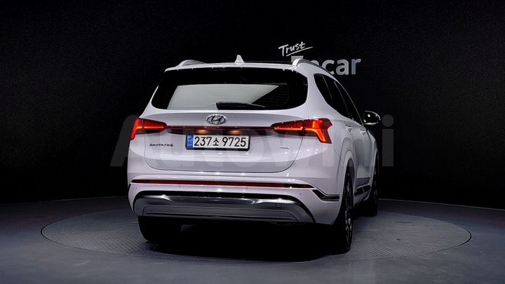 Hyundai SantaFe 2023 — 4