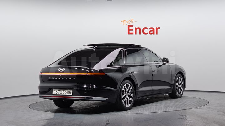 Hyundai Grandeur 2023 — 2