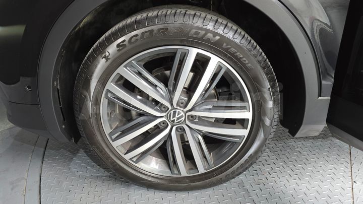 Volkswagen Tiguan 2024 — 5