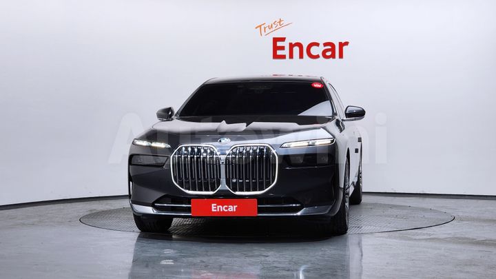BMW 7 Series 2023 — 3