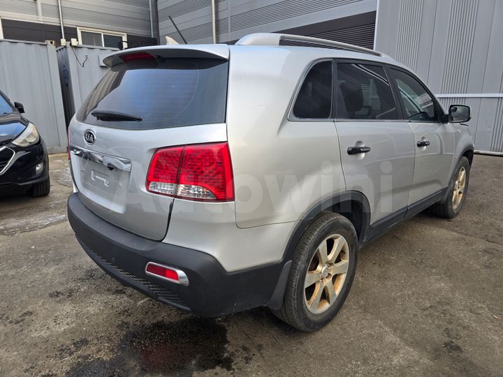Kia Sorento 2010 — 4