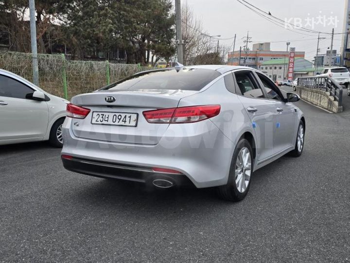 Kia K5 2016 — 5