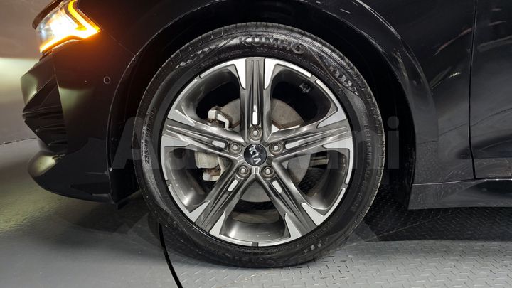 Kia K5 2021 — 5