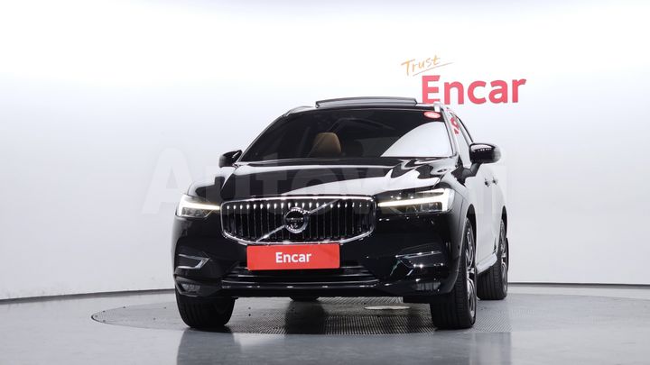 Volvo XC60 2021 — 3