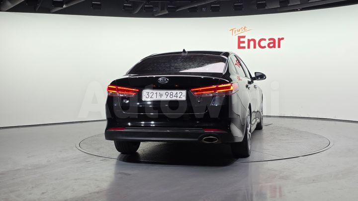 Kia K5 2017 — 4