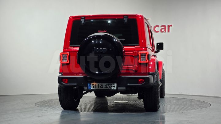 Jeep Wrangler 2021 — 4