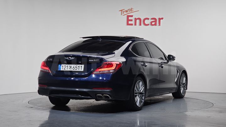Genesis G70 2019 — 2