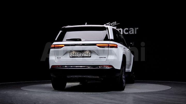 Jeep Cherokee 2023 — 3