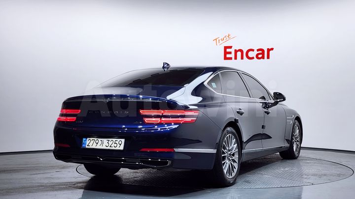 Genesis G80 2021 — 2