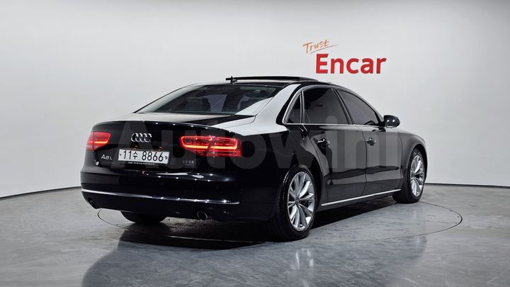Audi A8 2011 — 2