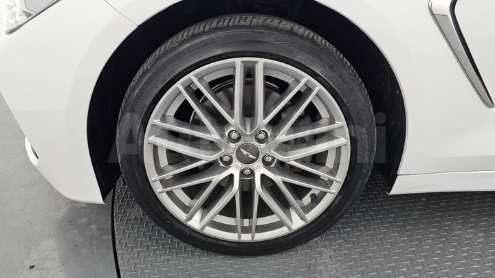 Genesis G70 2020 — 5