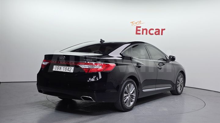 Hyundai Grandeur 2015 — 2