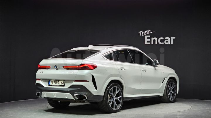 BMW X6 2022 — 2