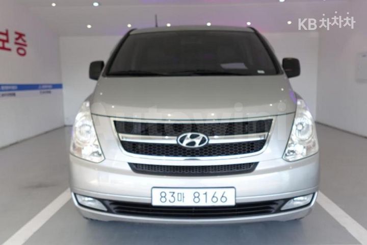 Hyundai Starex 2015 — 2