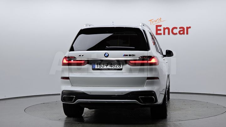 BMW X7 2021 — 3