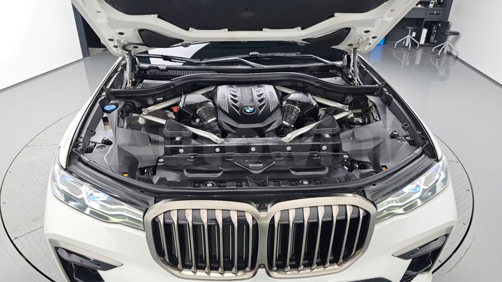 BMW X7 2021 — 5
