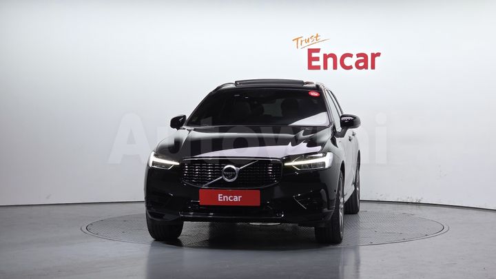 Volvo XC60 2021 — 3