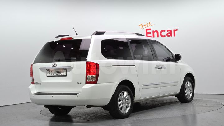 Kia Carnival 2013 — 2