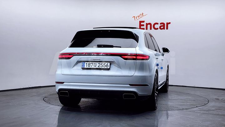 Porsche Cayenne 2021 — 4