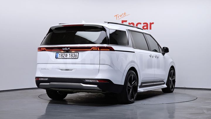 Kia Carnival 2022 — 2