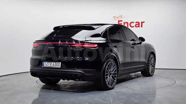Porsche Cayenne 2022 — 2