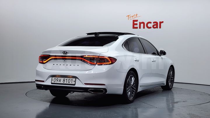 Hyundai Grandeur 2018 — 2
