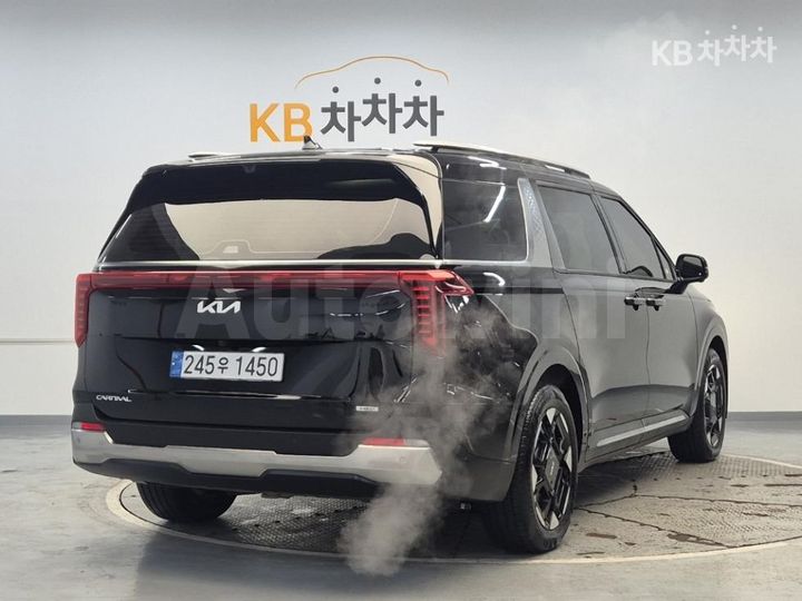 Kia Carnival 2025 — 3