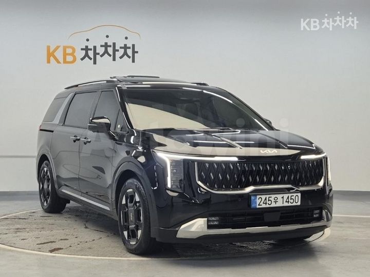 Kia Carnival 2025 — 4