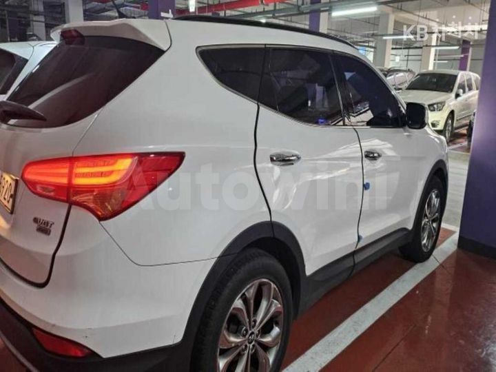 Hyundai SantaFe 2014 — 4