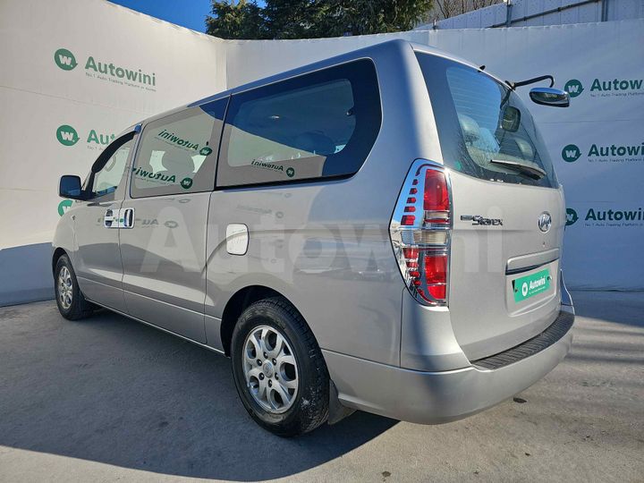 Hyundai Starex 2011 — 3