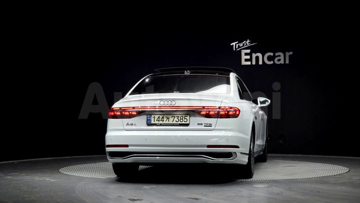 Audi A8 2023 — 4