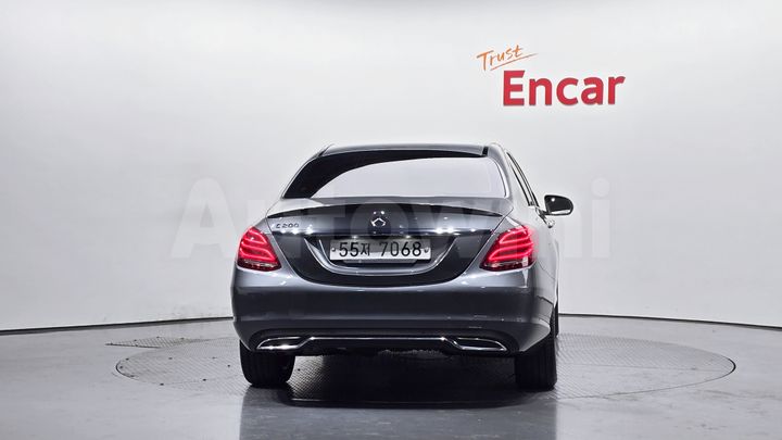 Mercedes-Benz C Class 2017 — 4