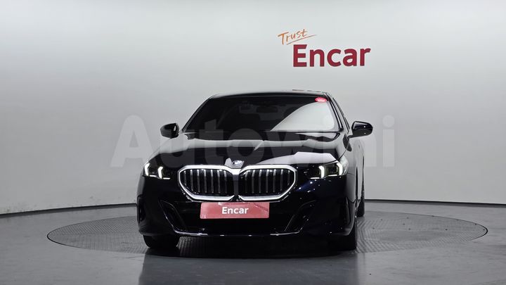 BMW 5 Series 2024 — 3