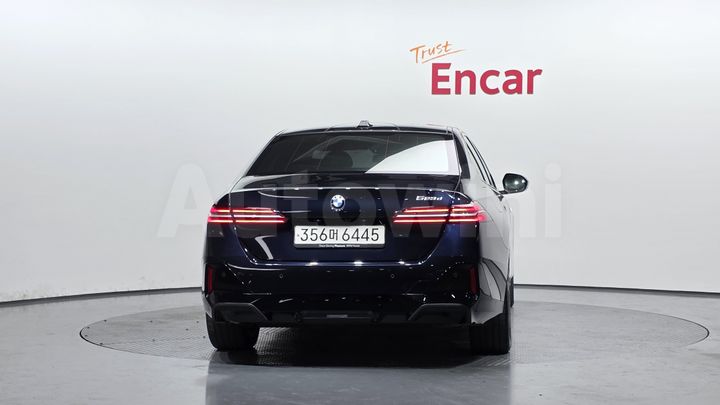 BMW 5 Series 2024 — 4