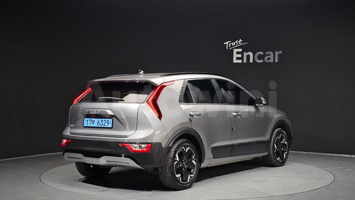 Kia Niro 2023 — 2