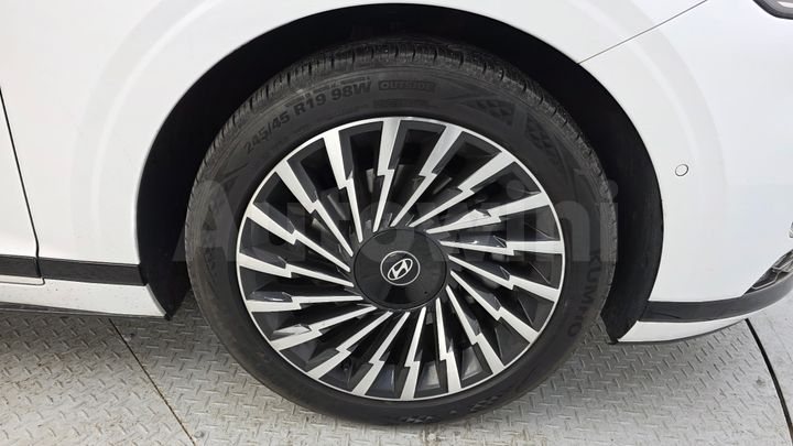 Hyundai Grandeur 2023 — 5