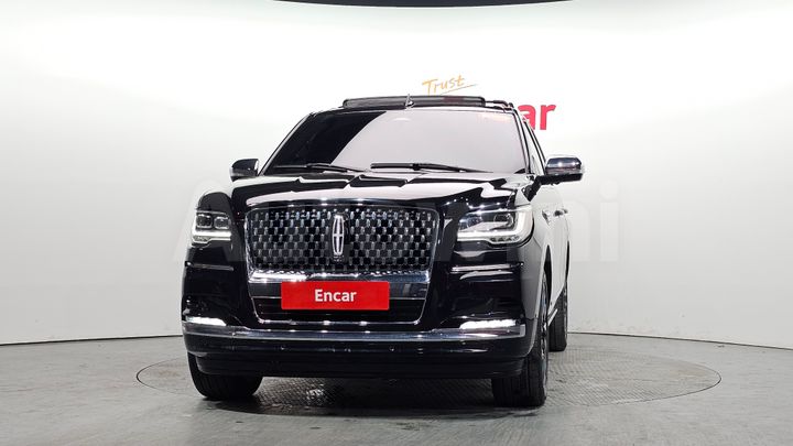 Lincoln Navigator 2023 — 2