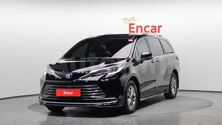 Toyota Sienna 2024 — 2