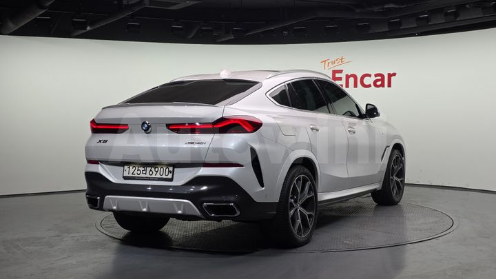 BMW X6 2020 — 2