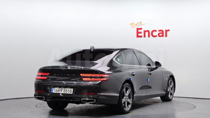 Genesis G80 2023 — 2