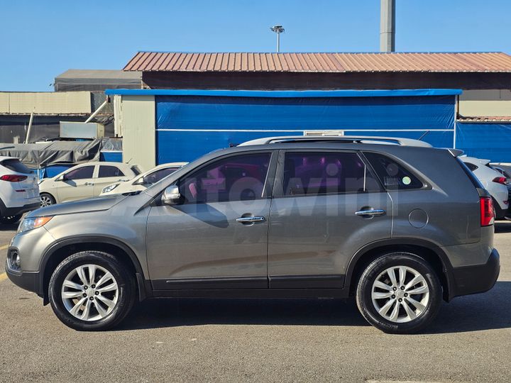 Kia Sorento 2010 — 3